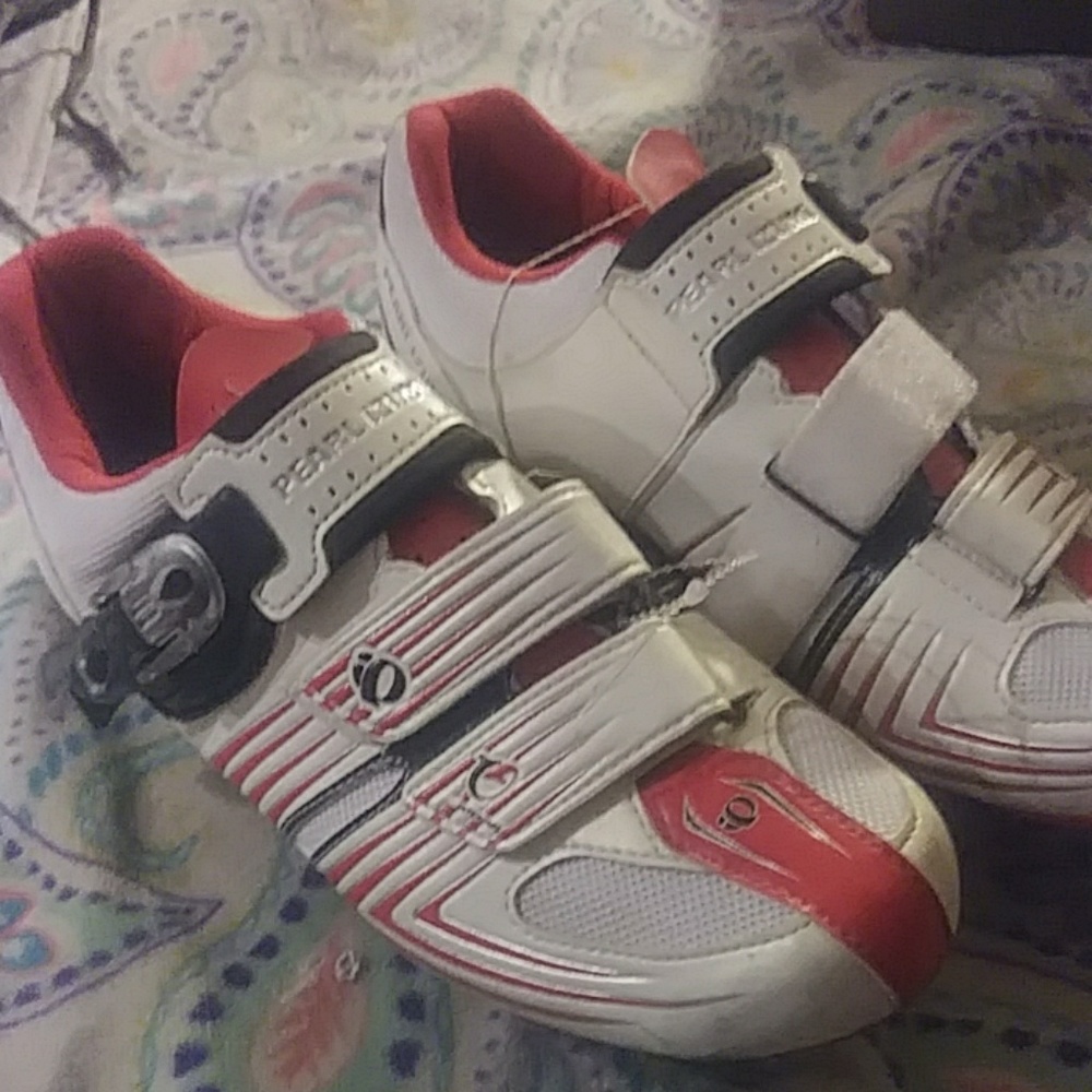 Pearl izumi cycling shoes road race 2. Size 43.5